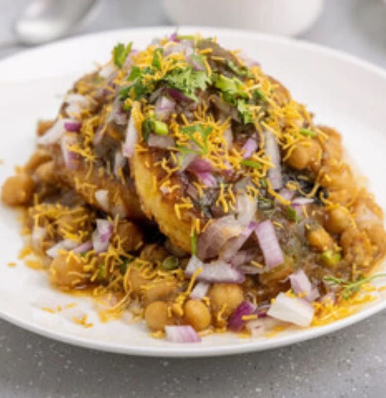 Aloo Tikki With Chole