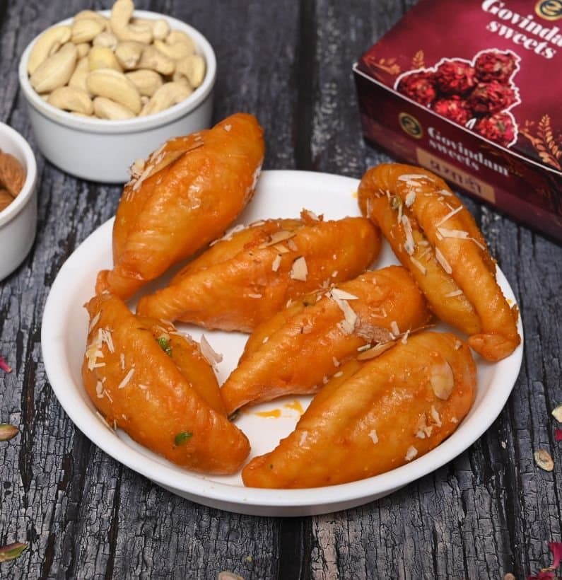 Gujiya Chashni