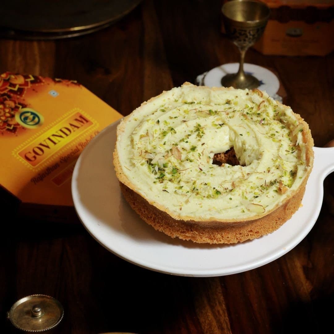 Dryfruit Malai Ghewar