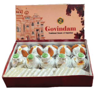 Sweet Box 500g - Kaju Katli, Badam Ladoo & Kaju Kalash