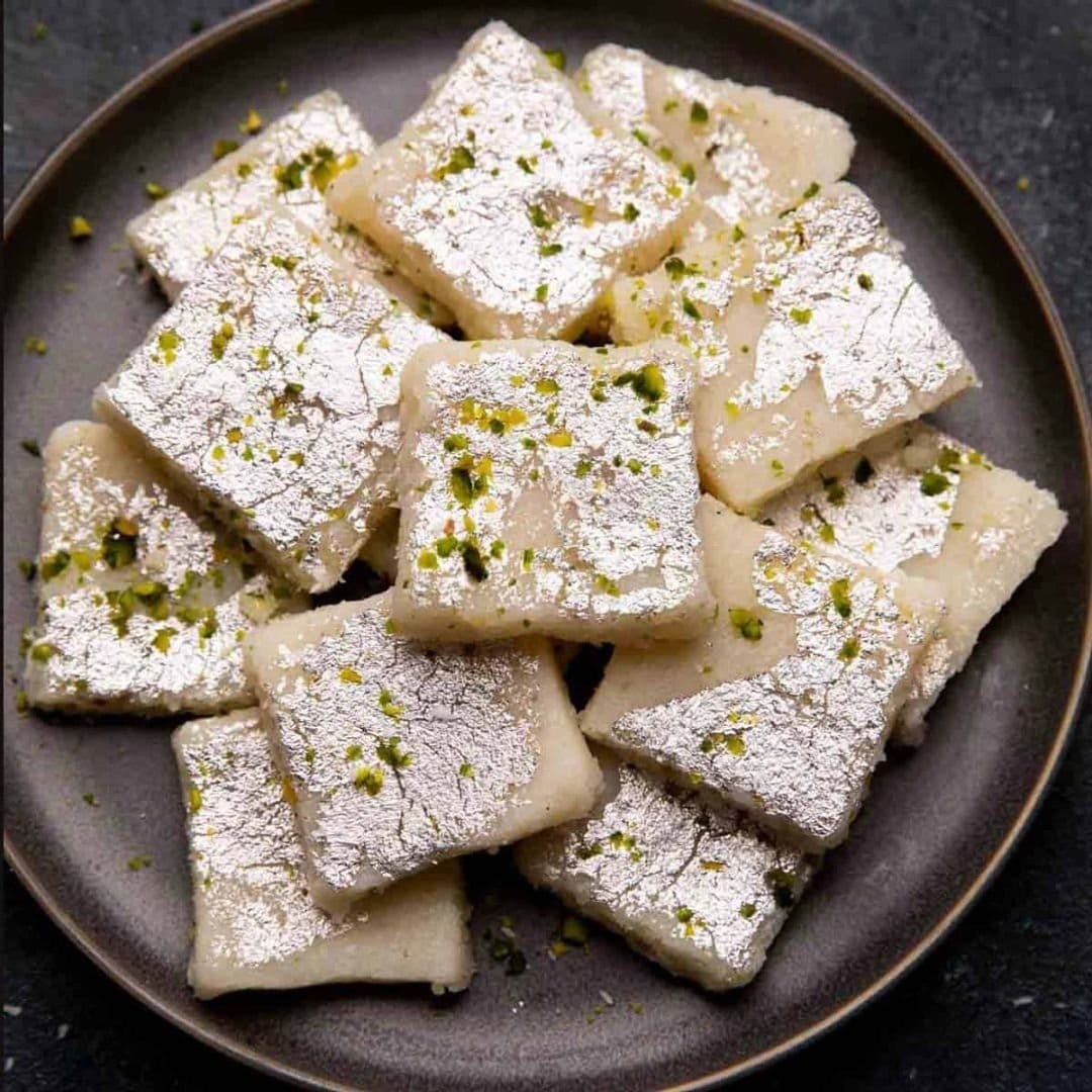 Coconut Burfi (Nariyal Barfi)